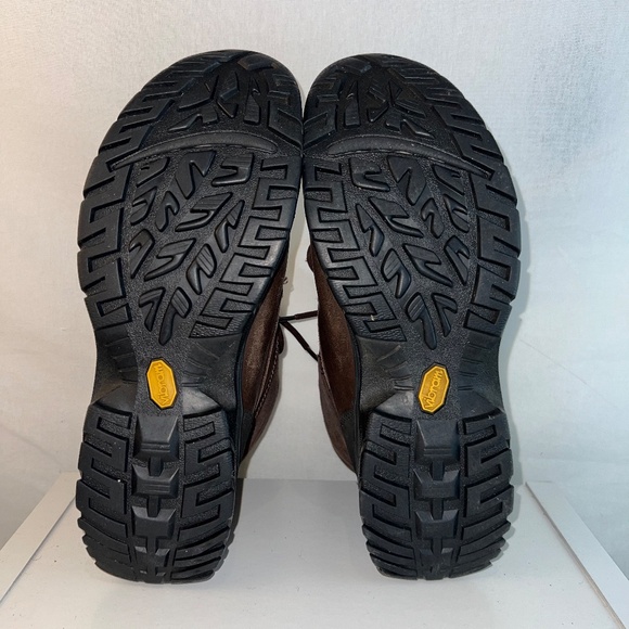 UGG - Men's Hilgard/Butte Short Boot - Brown Leather/Sheepskin - US 11 - 80% OFF - Picture 8 of 10